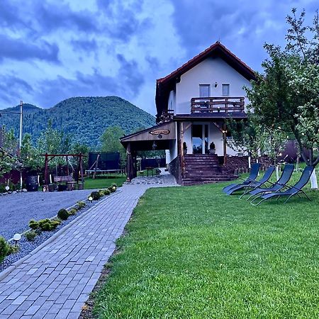 ZărneştiCasa De Sub Hora别墅 外观 照片